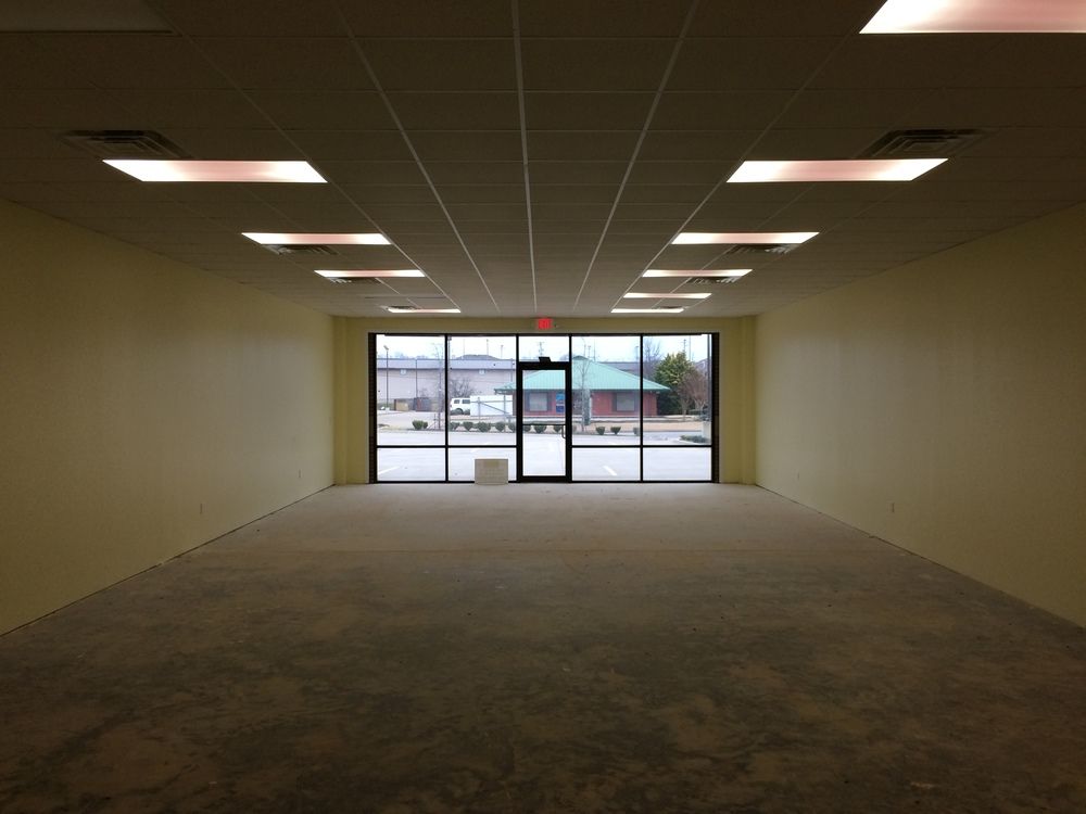 Yorkshire Square: 123-133 Ana Drive, Florence, AL 35630